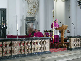 Abschlussvesper der Bischofskonferenz mit Spendung des Bonifatiussegens (Foto: Karl-Franz Thiede)